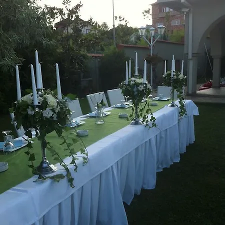 Sunny House 3*
